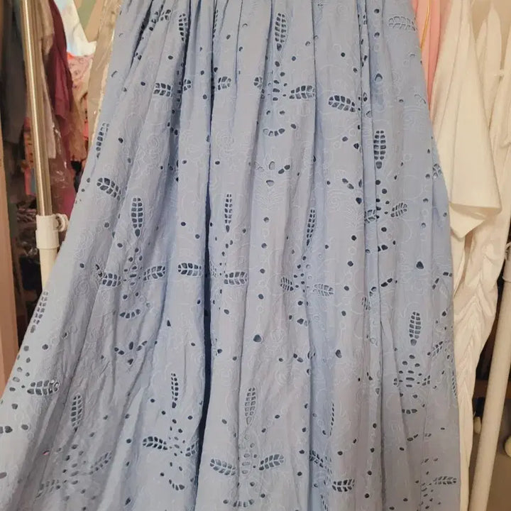 [BUNJANG] Zara Sky Blue Eyelet Punching Long Skirt - Size S / 하늘색 아일렛 펀칭 롱 스커트 자라s