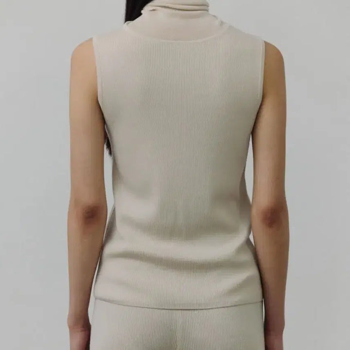 [BUNJANG] Kerier High-Neck Sleeveless Rib Knit Top / 케리에르 HIGH-NECK SLEEVELESS RIB KNIT TOP