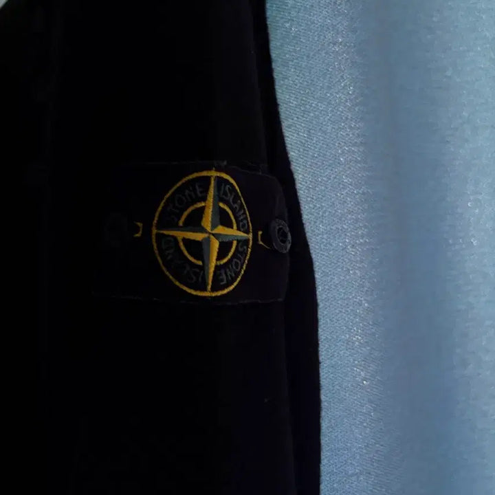[BUNJANG] Stone Island Half Zip Knit 25FW Size L / 스톤아일랜드 하프집업 니트- 25FW 사이즈 L