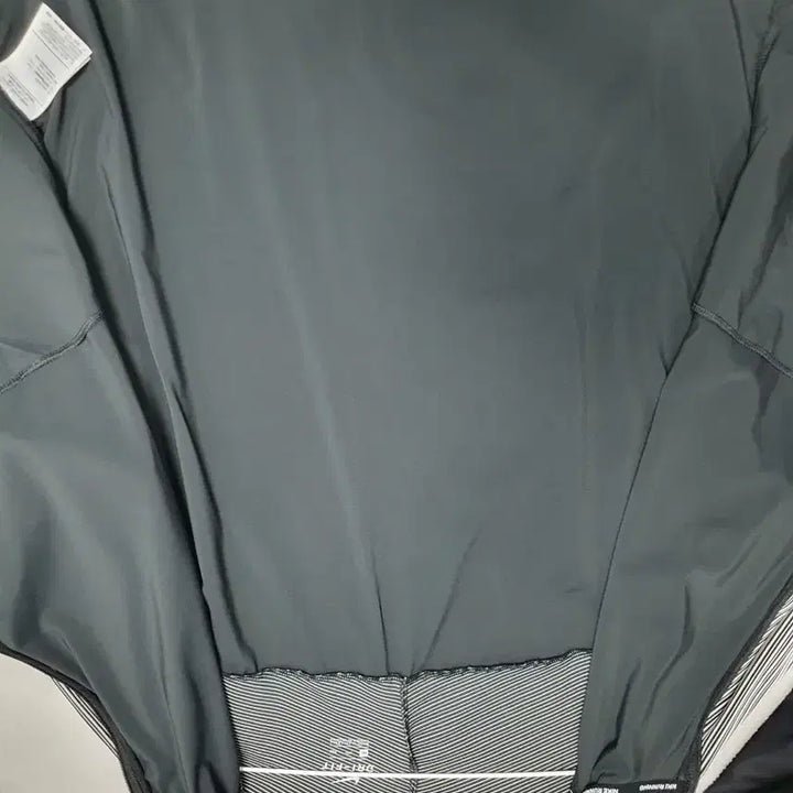 [BUNJANG] Nike Element Future Fast Running Hybrid Jacket Black XXL / 나이키 바람막이 엘리멘트 퓨처 패스트 러닝 하이브리드 자켓  블랙 xxl