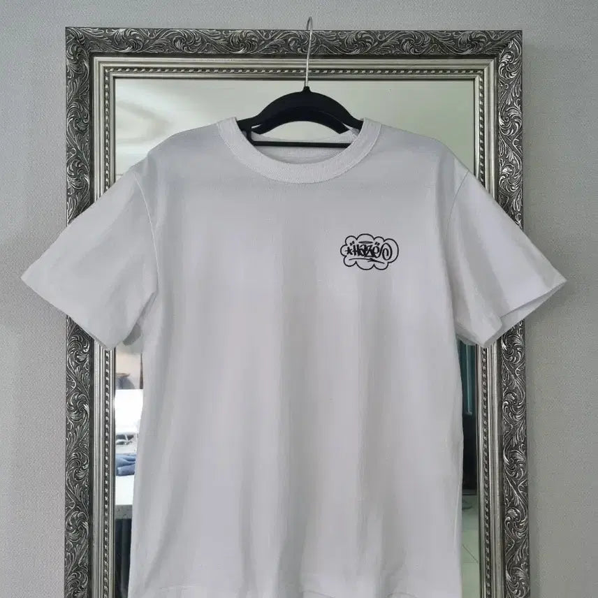 [BUNJANG] Sacai x Eric Haze Collaboration Circle Star T-Shirt / (정가 414.000) 사카이 에릭 헤이즈 콜라보 서클스타 티셔츠 90