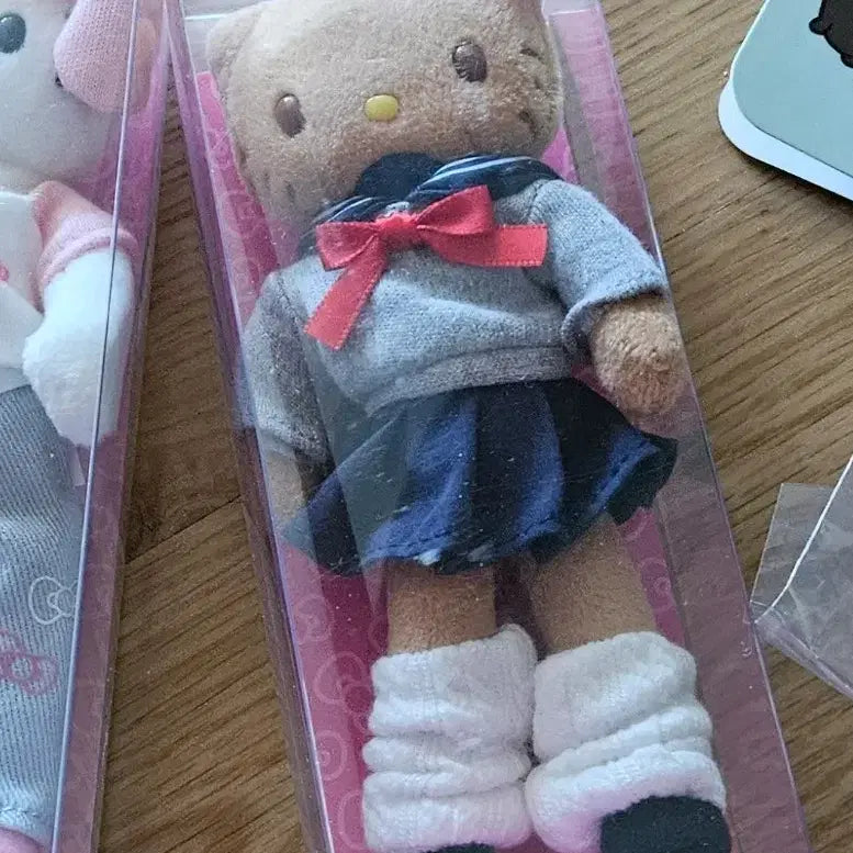 [BUNJANG] Sanrio Mascot Closet Dress-Up Kitty Keyring (Sealed) / 미개봉) 산리오 마스코트 클로젯 드레스업 키티 키링