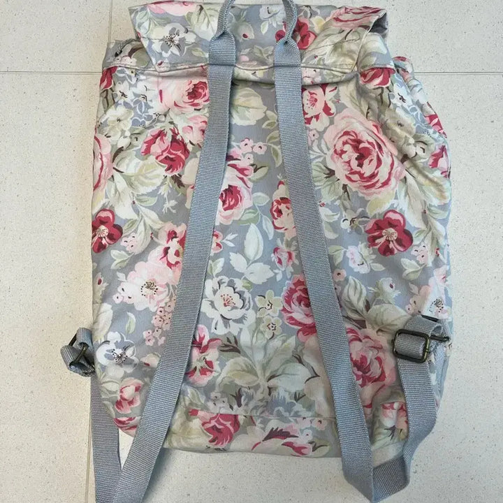 [BUNJANG] Cath Kidston Flower Pattern Backpack Bag / 캐스 키드슨 플라워 백팩 가방