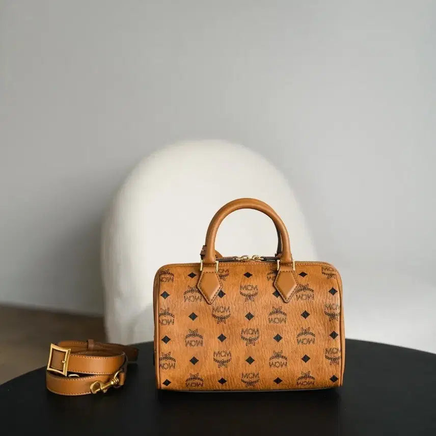 [BUNJANG] MCM Mini Tambourine Bag Brown Shoulder Bag / MCM 미니 탬버린백 브라운 숄더백