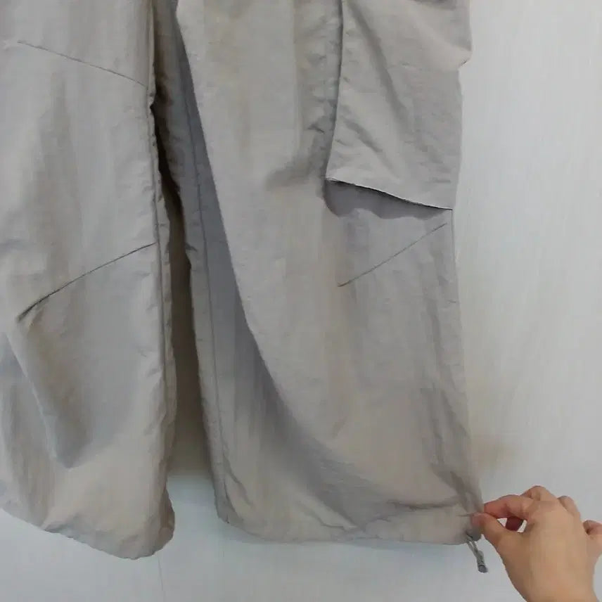 [BUNJANG] Mixxo Beige Cargo Jogger Pants / 믹쏘 베이지색 카고 조거 팬츠