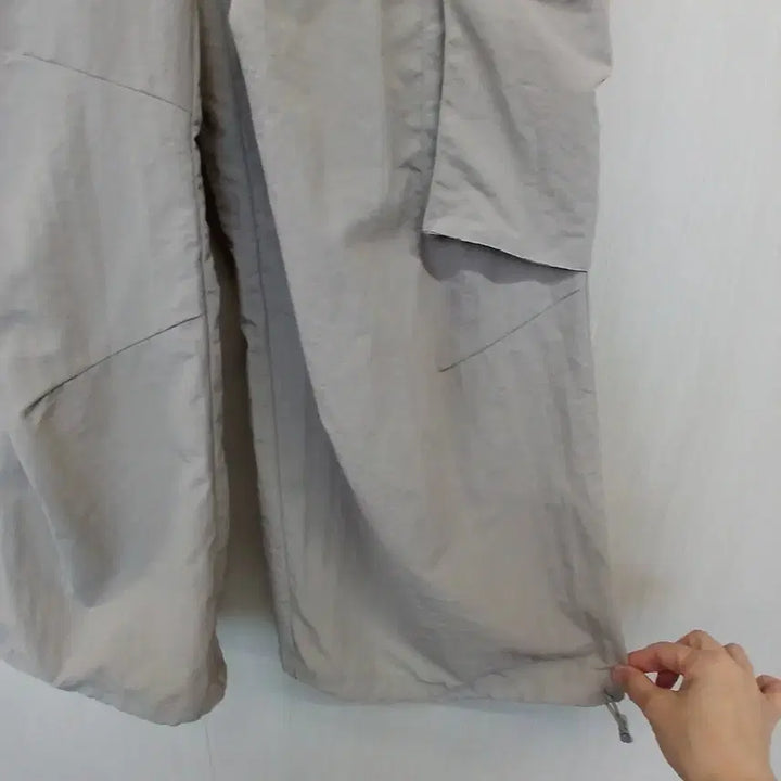 [BUNJANG] Mixxo Beige Cargo Jogger Pants / 믹쏘 베이지색 카고 조거 팬츠