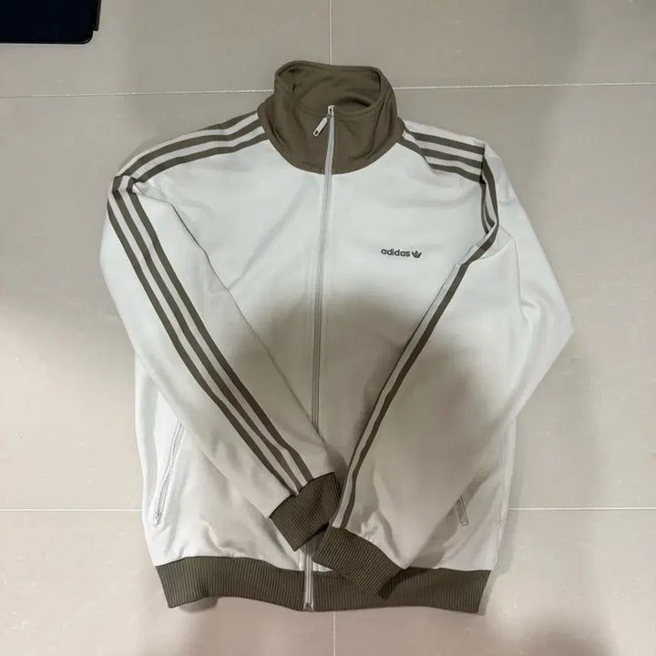 [BUNJANG] Adidas Beckenbauer Track Jacket / 아디다스 베켄바우어 크림화이트 카키 져지 집업