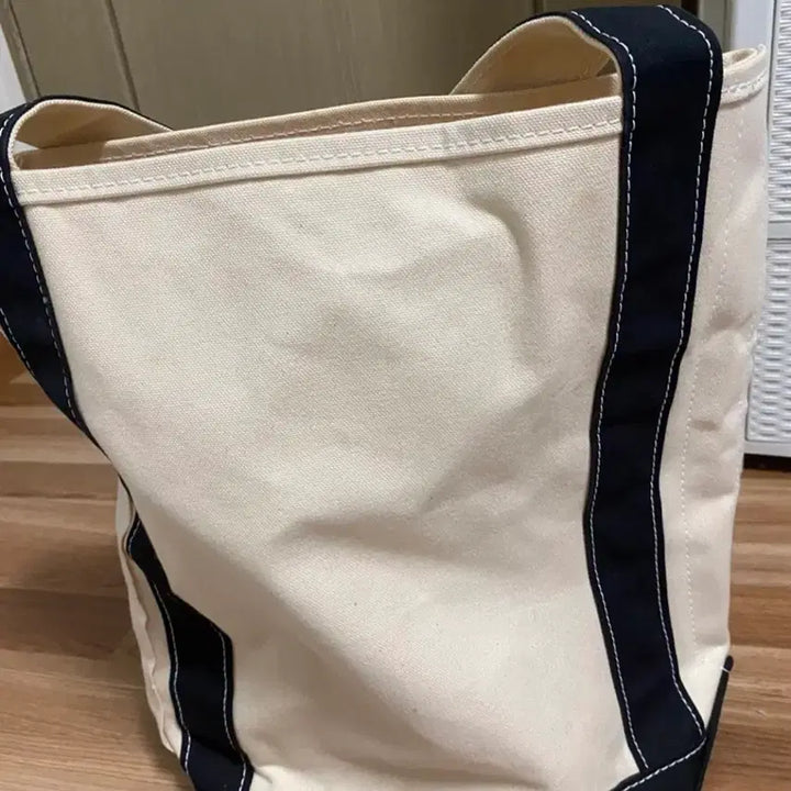 [BUNJANG] TEMBEA Tote Bag Ivory/Black / 템베아 토트백 아이보리/블랙