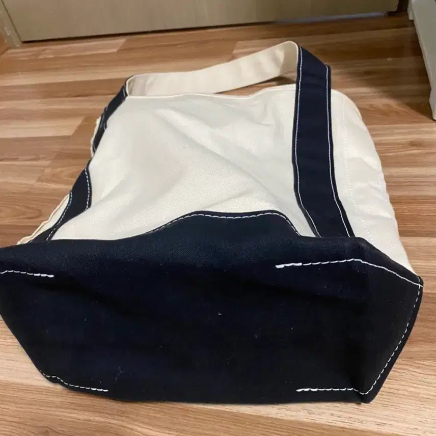 [BUNJANG] TEMBEA Tote Bag Ivory/Black / 템베아 토트백 아이보리/블랙