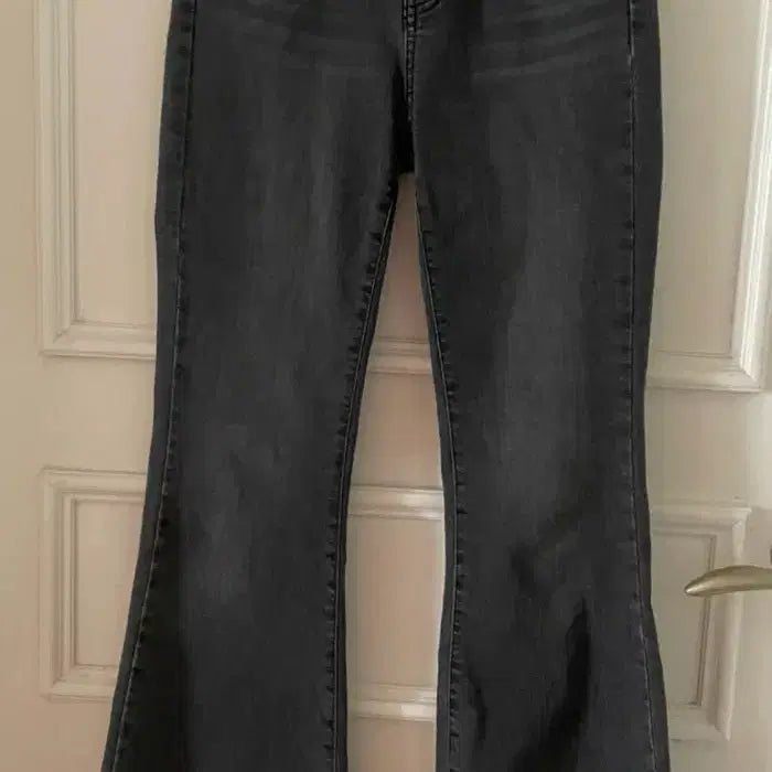 [BUNJANG] Look at Min Crazy Black Denim Bootcut Pants / 룩앳민 크레이지 흑청 부츠컷 바지
