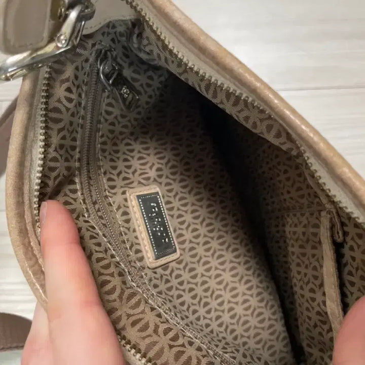 [BUNJANG] Louis Quatorze Monogram Crossbody Bag / 루이까또즈 모노그램 크로스백