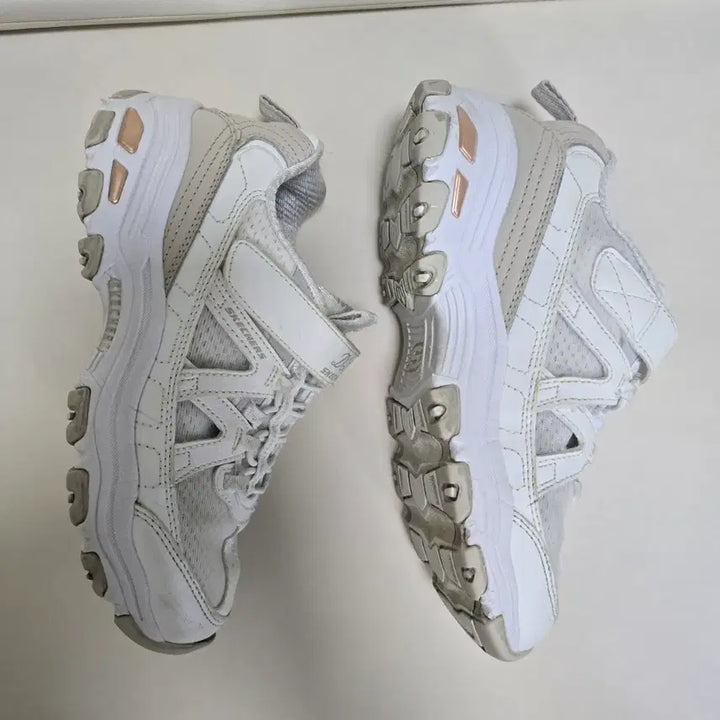 [BUNJANG] Skechers Delight Kids Sneakers / 스케쳐스 딜라이트 키즈 운동화 200(신발)