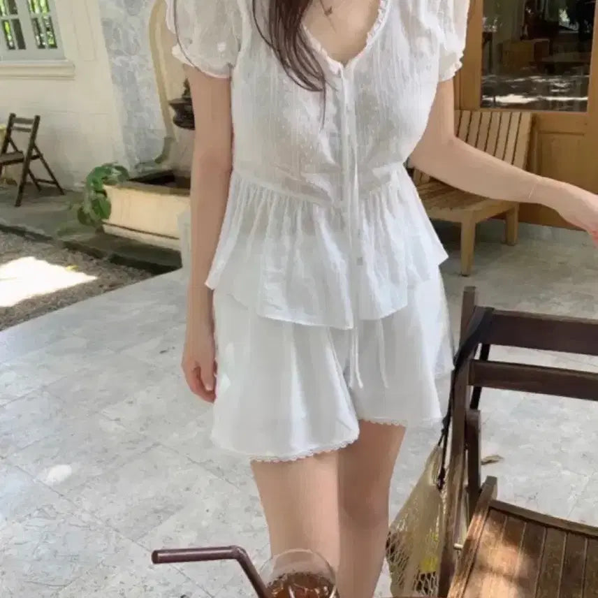 [BUNJANG] Leeds Sera Puff Blouse / Leeds 세라 퍼프 블라우스