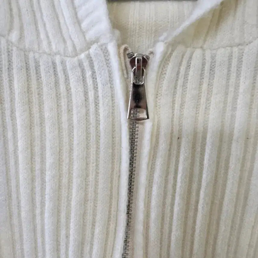 [BUNJANG] Ivory Ribbed Cropped Zip-Up Hoodie / 아이보리 골지 크롭 후드집업