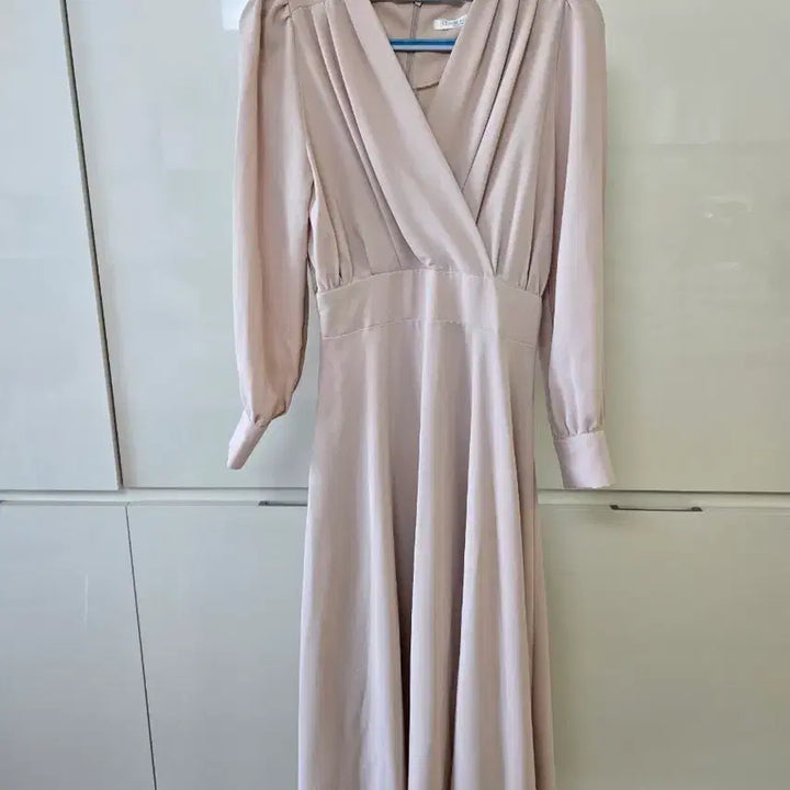 [BUNJANG] V-Neck Puff Sleeve Long Dress Beige / 브이넥 롱 원피스 베이지 퍼프소매