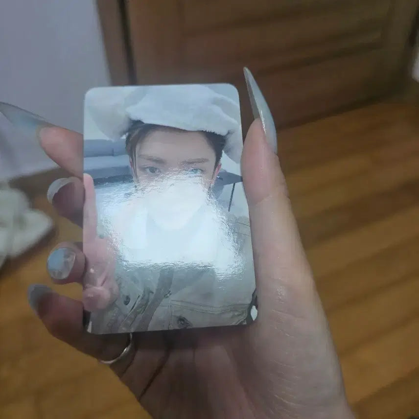 [BUNJANG] Woonjin Everline Lucky Draw Photocard / 롱샷 우진 에버라인 럭드 양도