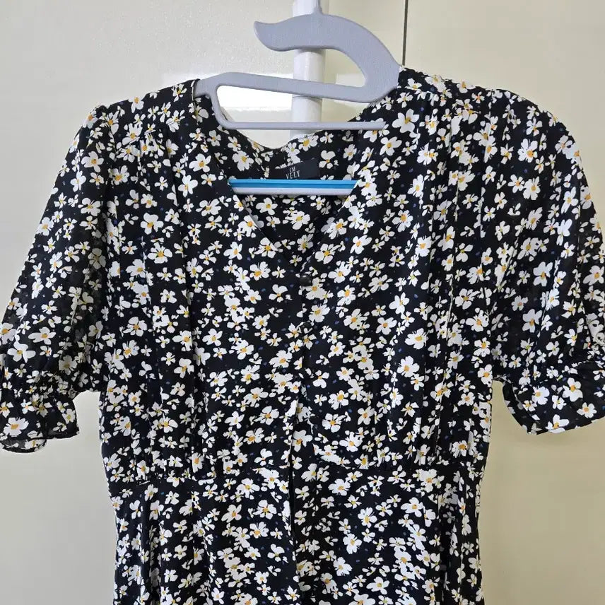 [BUNJANG] Flower Pattern Black Long Dress / 플라워 패턴 블랙 롱 원피스