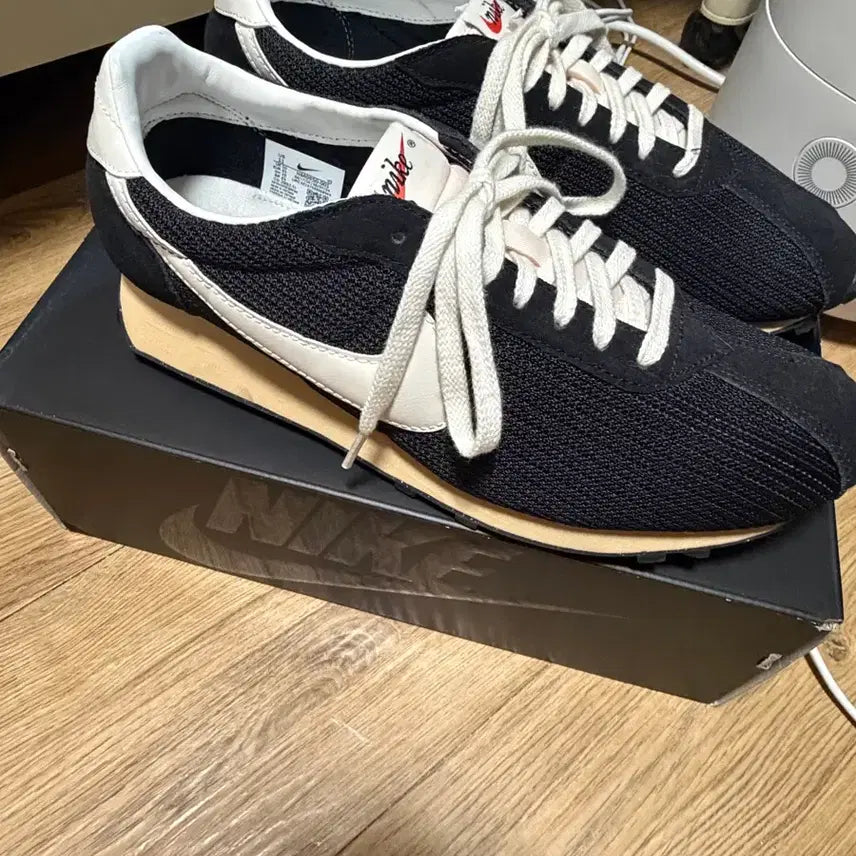 [BUNJANG] Nike LD-1000 SP Black and Sail Sneakers (290) / 나이키 LD-1000 SP 블랙 앤 세일 290