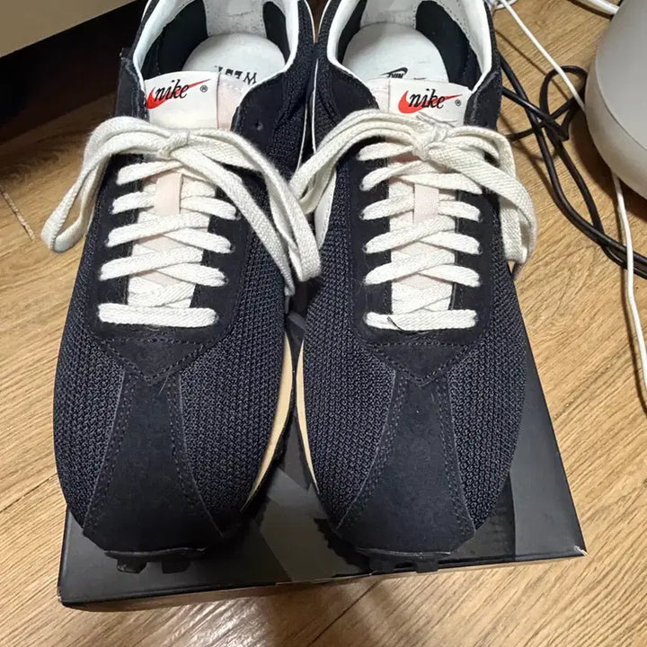 [BUNJANG] Nike LD-1000 SP Black and Sail Sneakers (290) / 나이키 LD-1000 SP 블랙 앤 세일 290