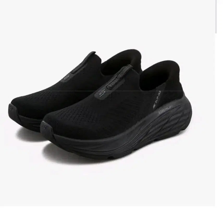 [BUNJANG] Skechers Max Cushioning Sneakers / 스케쳐스 맥스 쿠셔닝  235