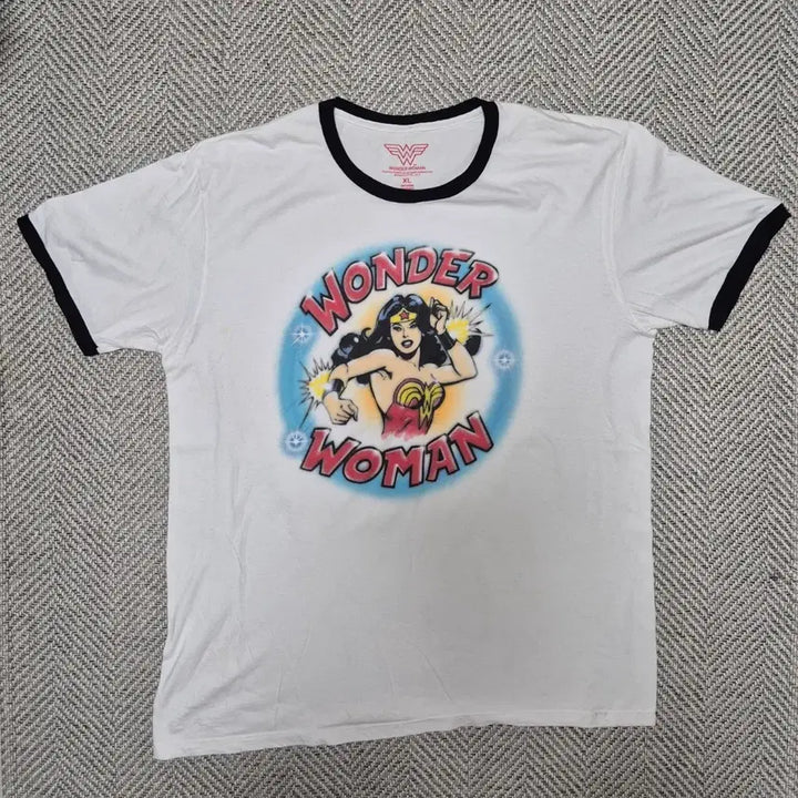 [BUNJANG] Wonder Woman Ringer T-Shirt (XL) / 원더우먼 링거 티셔츠 (XL)
