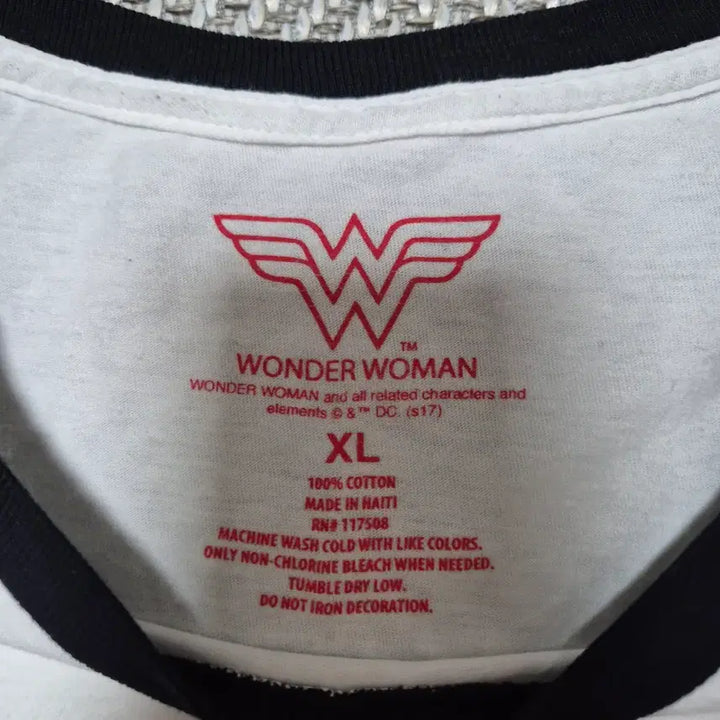 [BUNJANG] Wonder Woman Ringer T-Shirt (XL) / 원더우먼 링거 티셔츠 (XL)