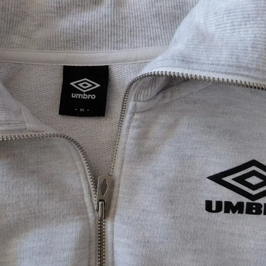 [BUNJANG] Umbro Half-Zip Sweatshirt Size 85 / 엄브로 반집업 맨투맨 85