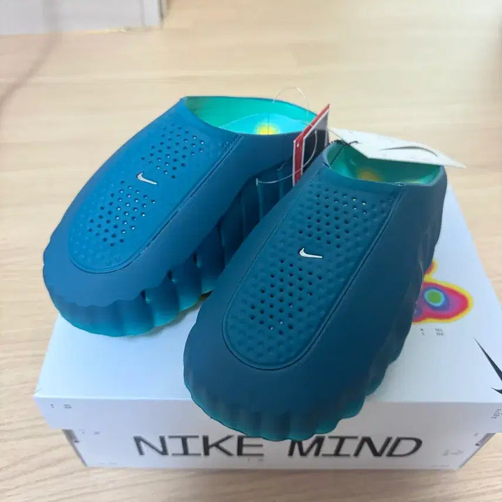 [BUNJANG] Nike Mind 001 Slide Metallic / [260] 나이키 마인드 001 슬라이드 틸 메탈릭