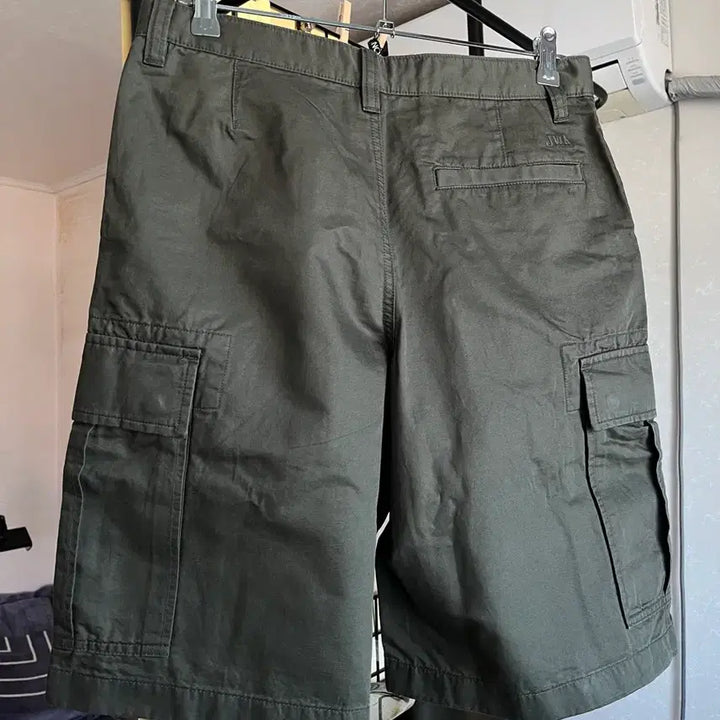 [BUNJANG] Uniqlo JW Anderson Cargo Shorts (M) / 유니클로 카고쇼트팬츠 /m사이즈/새상품/jw앤더슨