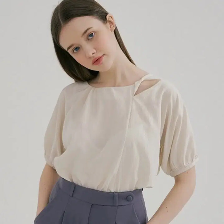 [BUNJANG] MONT Twisted Ivory Blouse / 몬츠 MONT 꼬임 아이보리 블라우스/택포