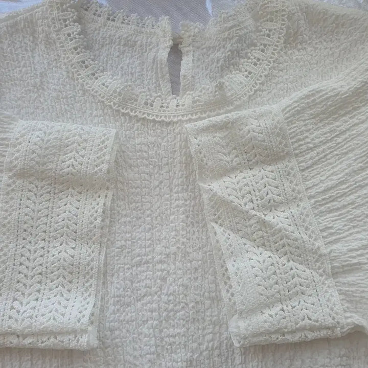 [BUNJANG] White Punching Lace Short Sleeve Blouse / 1224 화이트 펀칭 레이스 반팔 블라우스F