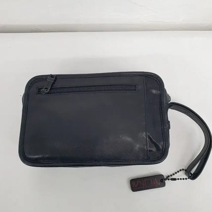 [BUNJANG] Tumi Leather Clutch / 투미 가죽 클러치