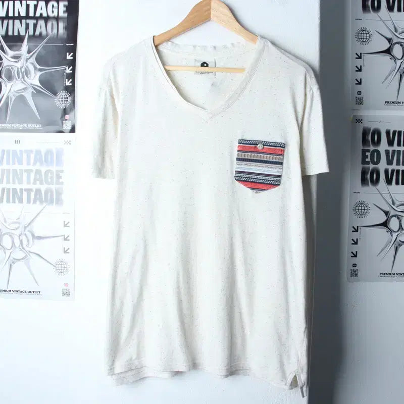 [BUNJANG] Beanpole XL V-Neck Pocket T-Shirt / (XL) 빈폴 반팔 티셔츠 브이넥 포켓 아이보리 에스닉-7699