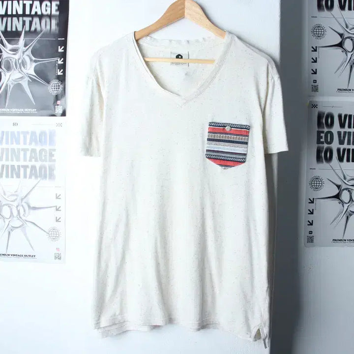 [BUNJANG] Beanpole XL V-Neck Pocket T-Shirt / (XL) 빈폴 반팔 티셔츠 브이넥 포켓 아이보리 에스닉-7699