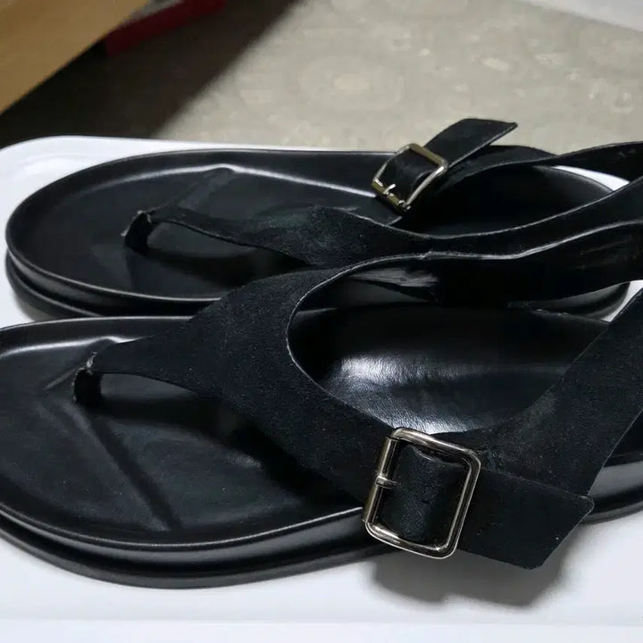 [BUNJANG] Zara Black Suede Flat Sandals EUR 39 / 자라 블랙 스웨이드 쪼리 샌들 39