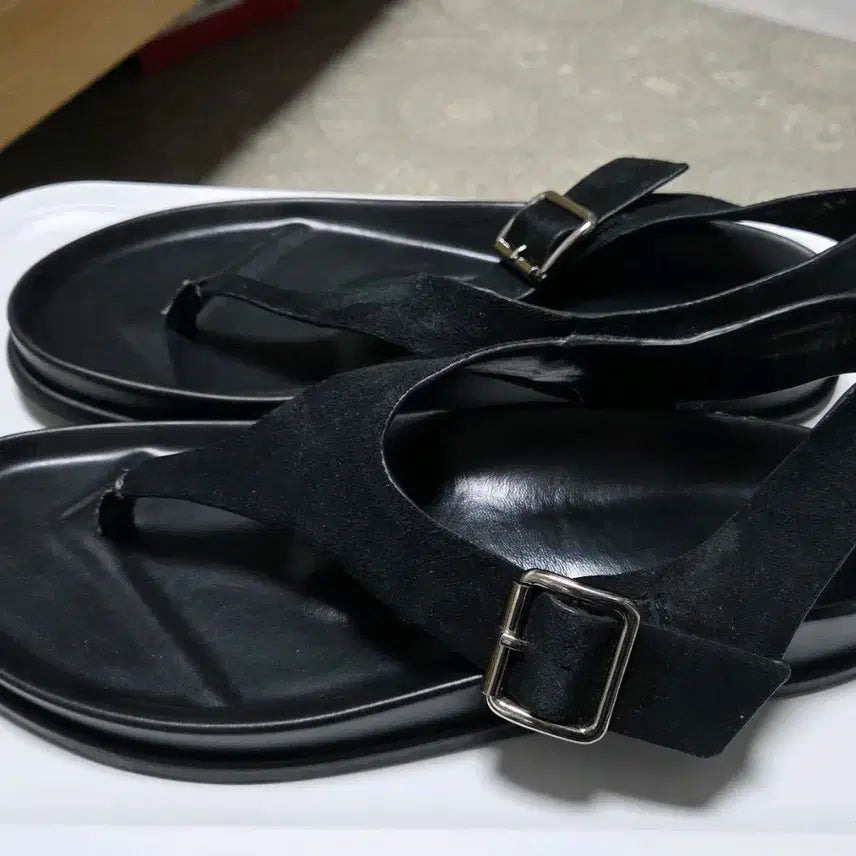 [BUNJANG] Zara Black Suede Flat Sandals EUR 39 / 자라 블랙 스웨이드 쪼리 샌들 39