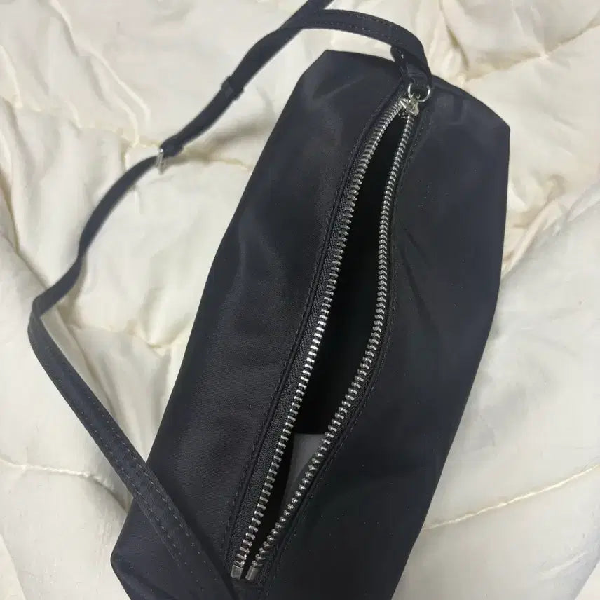 [SOLD OUT] 로우클래식 CARAMEL BOX BAG 블랙