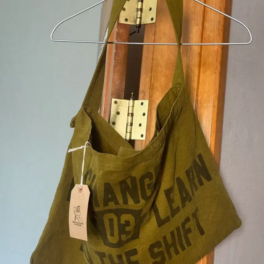 [BUNJANG] Collect Pieces Messenger Bag Khaki / 컬렉트피시스 메신저 백 카키