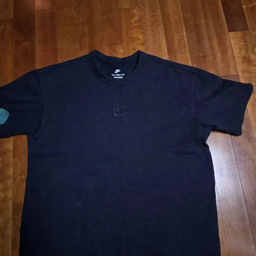 [BUNJANG] Nike Center Swoosh T-Shirt Set (Green/Black) / 나이키 센터스우시 반팔 티셔츠 그린/블랙 2장 세트