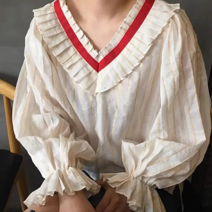 [BUNJANG] V-Neck Frill Blouse / 브이넥 프릴 블라우스