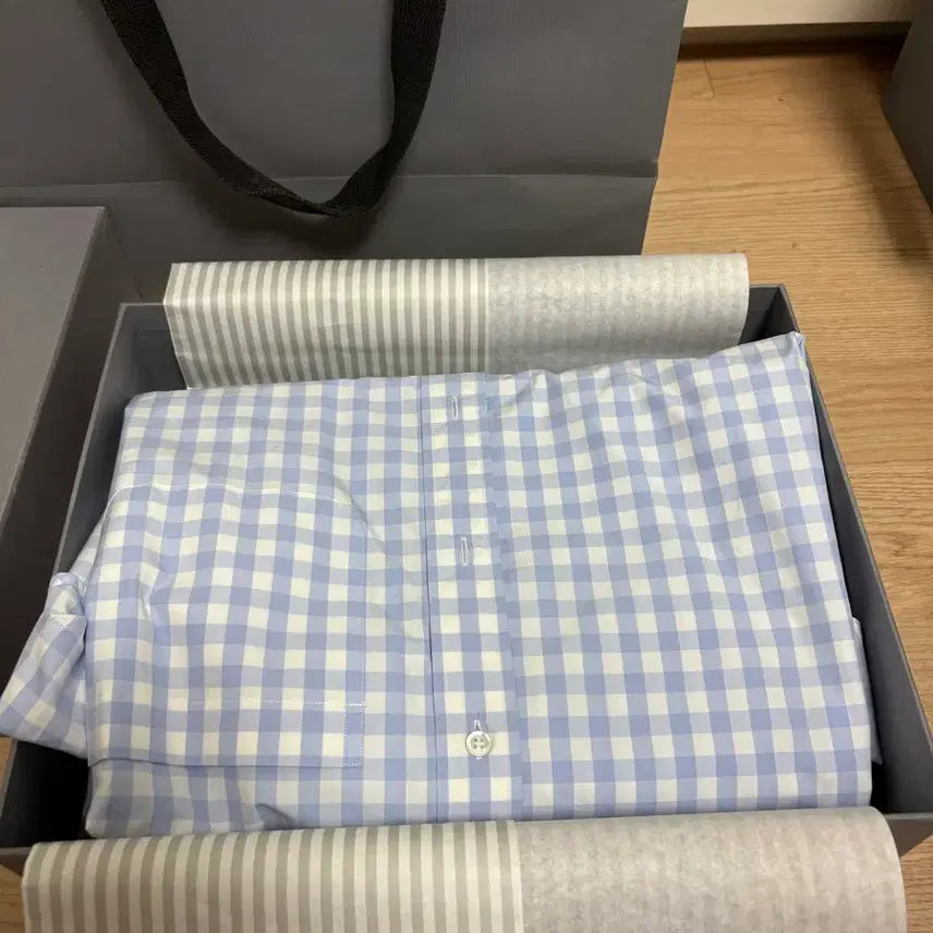 [BUNJANG] Thom Browne Gingham Check Armband Shirt (Size 1/95) / [풀구성/S급] 톰브라운 깅엄 체크 암밴드 셔츠 (1사이즈/95)