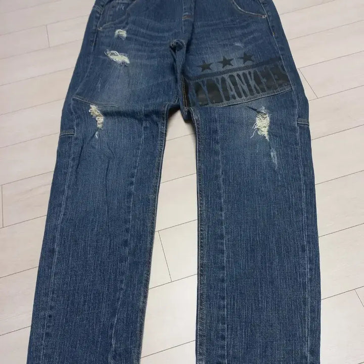 [BUNJANG] MLB Damage Bending Jeans 34 / MLB 데미지 밴딩청바지 34