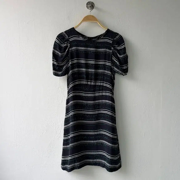 [BUNJANG] Maje Lettering Short Sleeve Dress Size 1 / (새상품) 마쥬 레터링 반팔 원피스 1사이즈 (44)