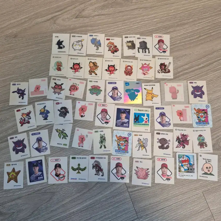 [BUNJANG] 50-Piece Mixed "Tti-bu-ssil" Sticker Collection (Pokemon, Cookie Run, Pro Baseball) / 띠부씰 50장