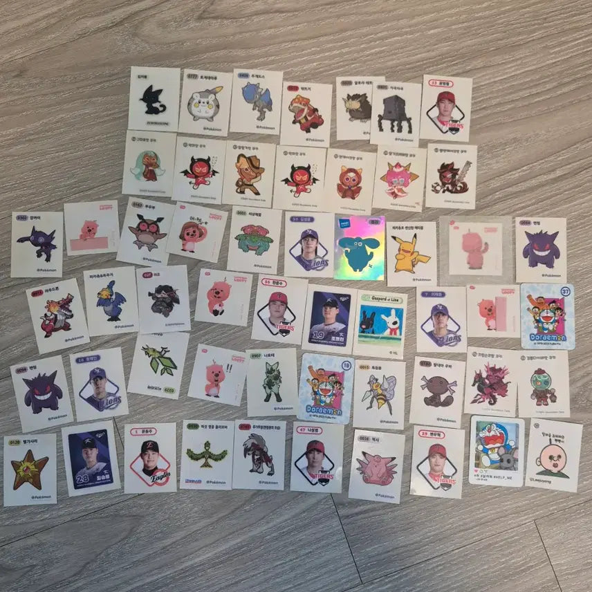 [BUNJANG] 50-Piece Mixed "Tti-bu-ssil" Sticker Collection (Pokemon, Cookie Run, Pro Baseball) / 띠부씰 50장