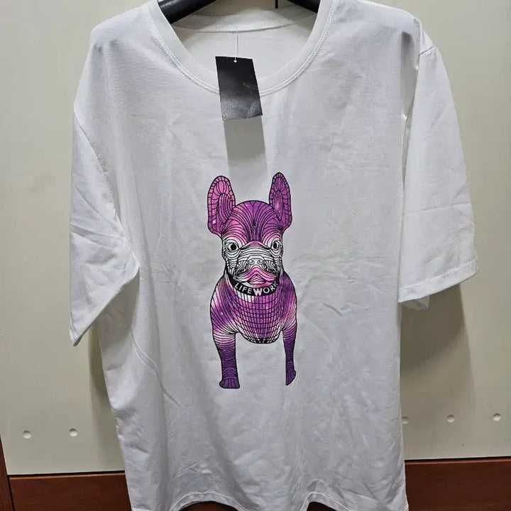 [BUNJANG] White Short-Sleeve T-Shirt with Dog Graphic Print / 티셔츠 새옷입니다