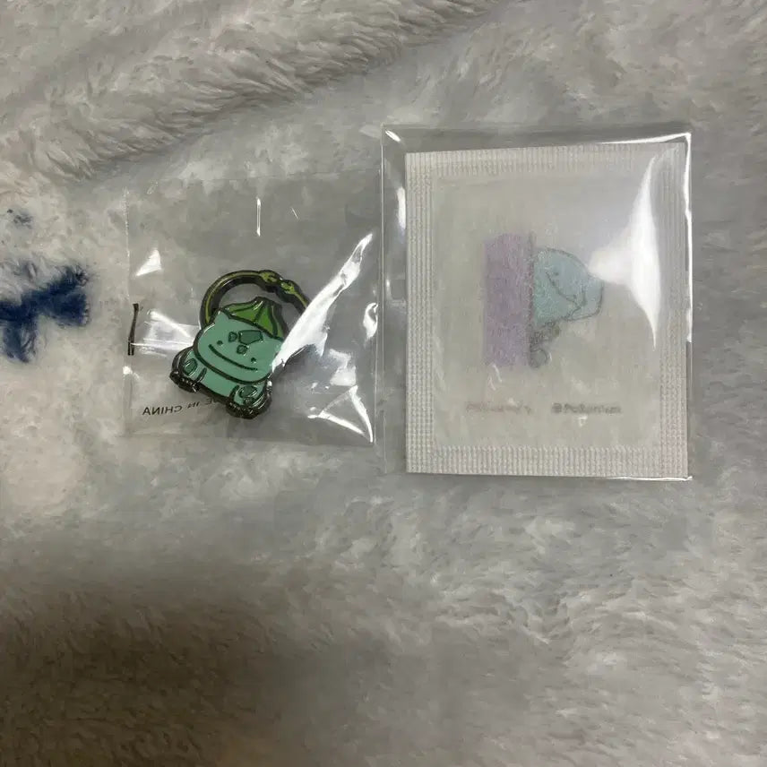 [BUNJANG] Colorgram Pokemon Bulbasaur Metal Charm + Ditto Sticker Set / 컬러그램 포켓몬 이상해씨메탈참+변신메타몽씰스티커