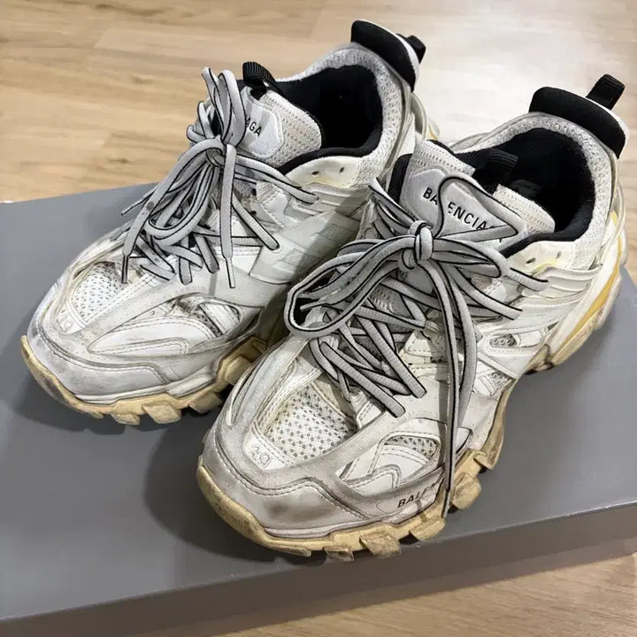 [BUNJANG] Balenciaga Track Sneakers White / 발렌시아가 트랙 스니커즈 화이트