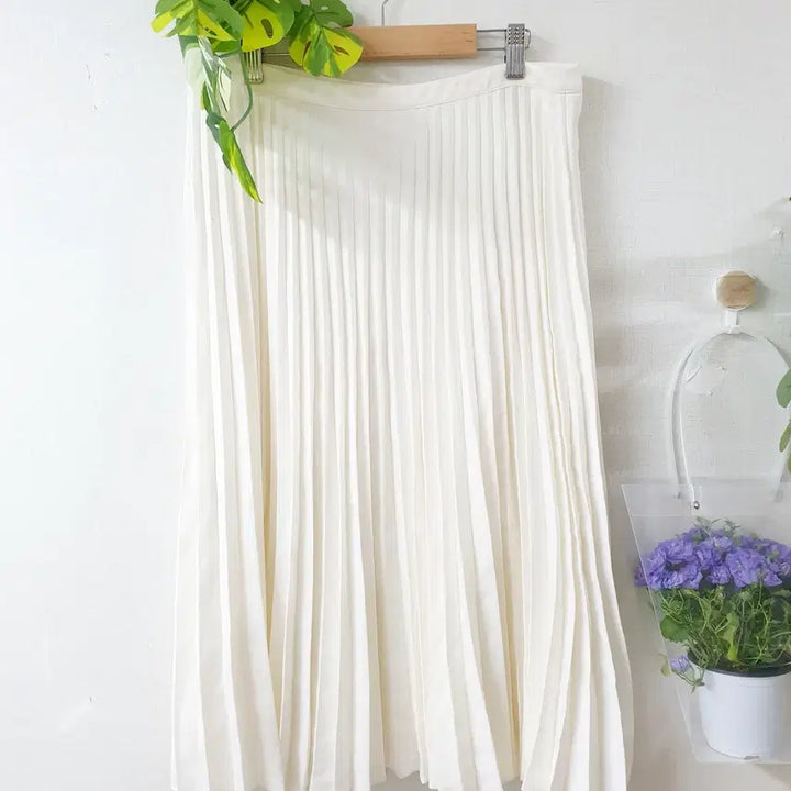[BUNJANG] Morgan 20SS Pleated Long Skirt Ivory / 모르간 20ss 플리츠 주름 롱스커트 77 아이보리