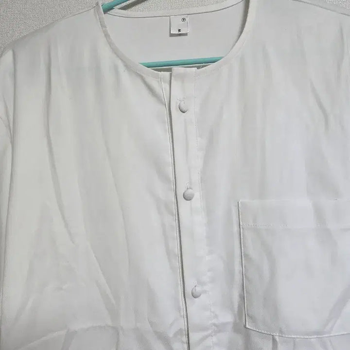 [BUNJANG] Oversized White Long Sleeve Henley Shirt / 오버핏 화이트 헨리넥 긴팔 셔츠